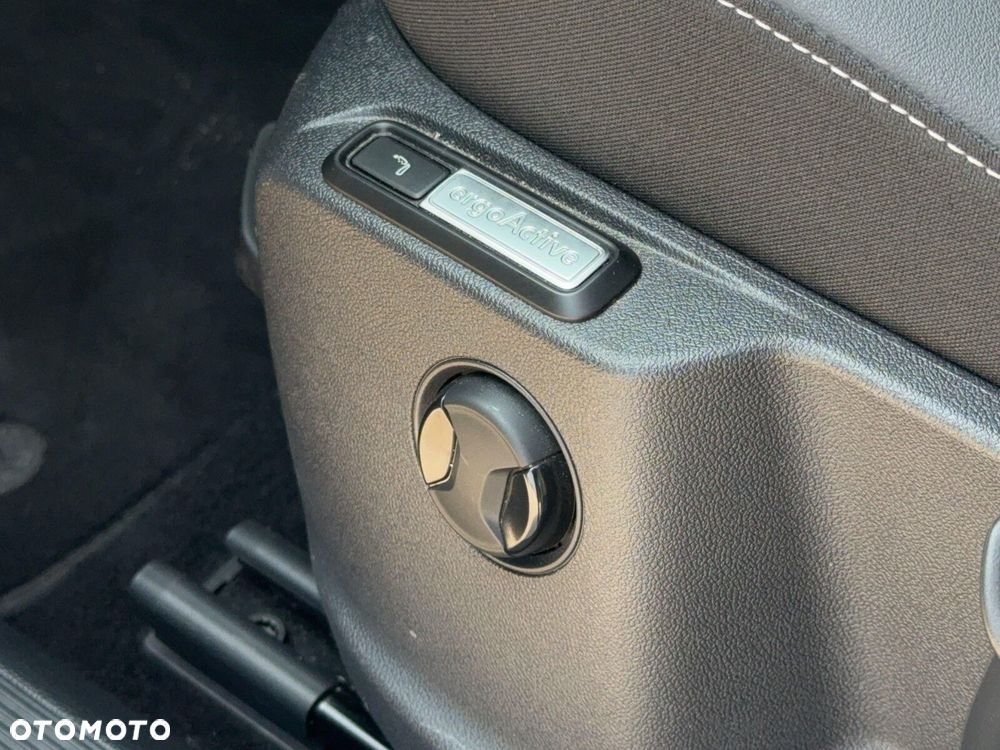 Volkswagen T-Roc 1.5 TSI Style DSG - 24