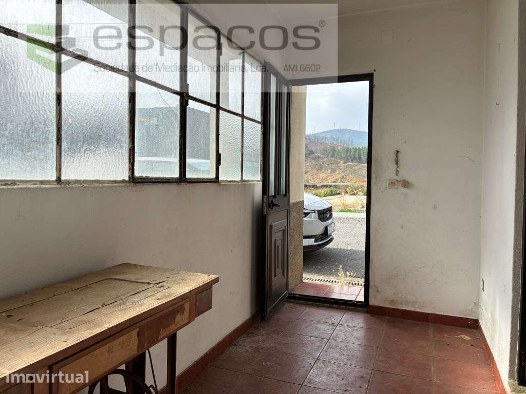 Moradia na Vila de Silvares - Grande imagem: 4/38
