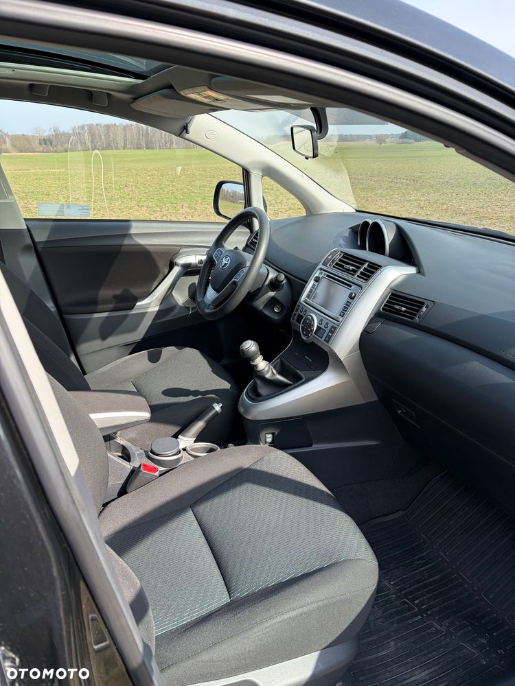 Toyota Verso 2.0 D-4D Sol - 10