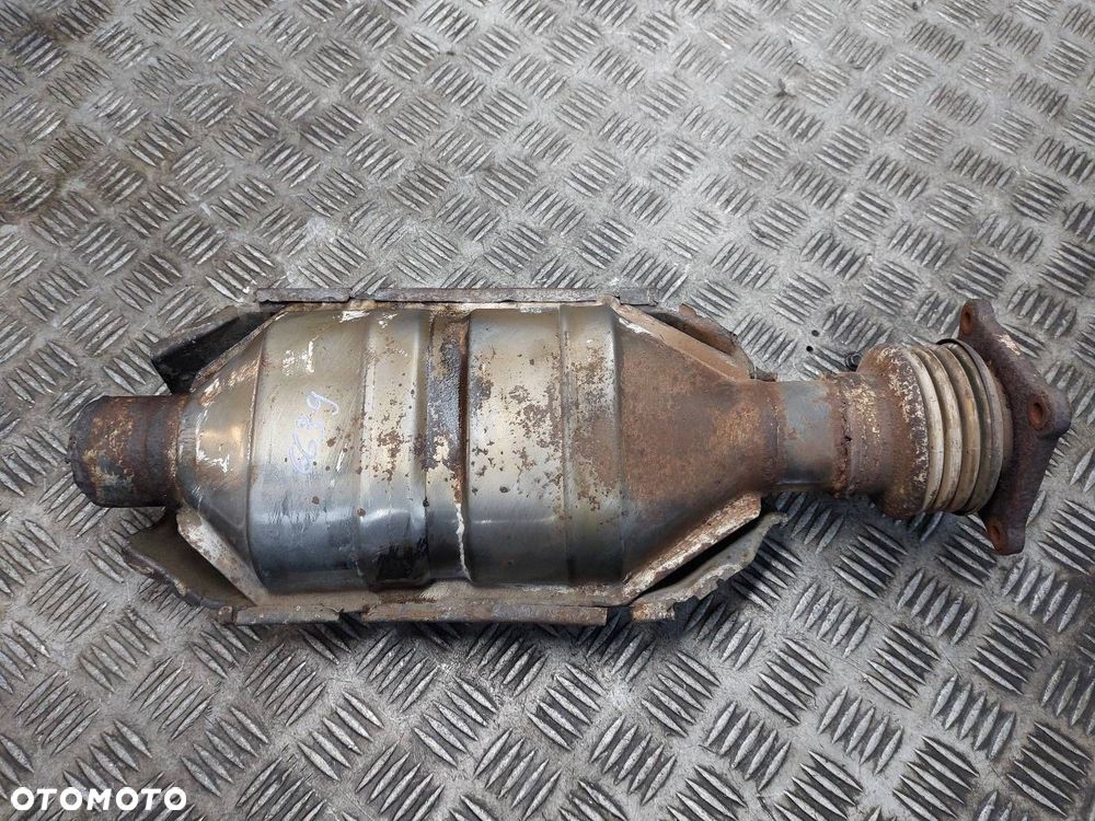 KATALIZATOR PUSTY CHRYSLER  VOYAGER III 2.4 16V - 1