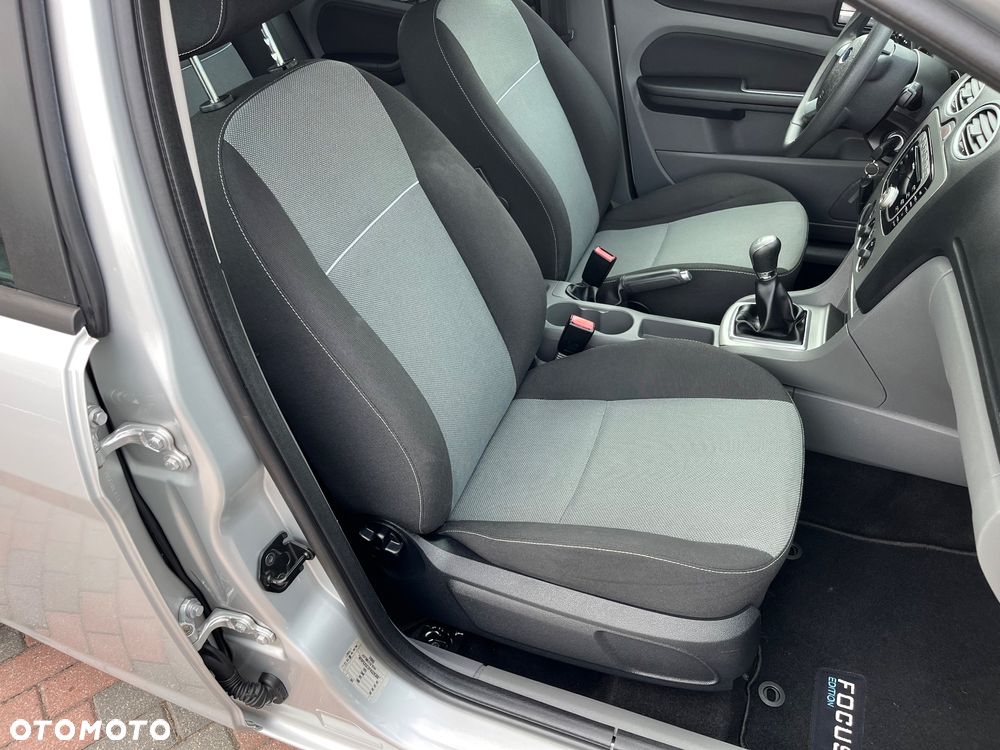 Ford Focus 1.6 Ti-VCT Trend + - 14