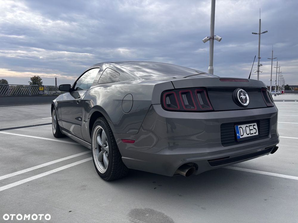 Ford Mustang - 8