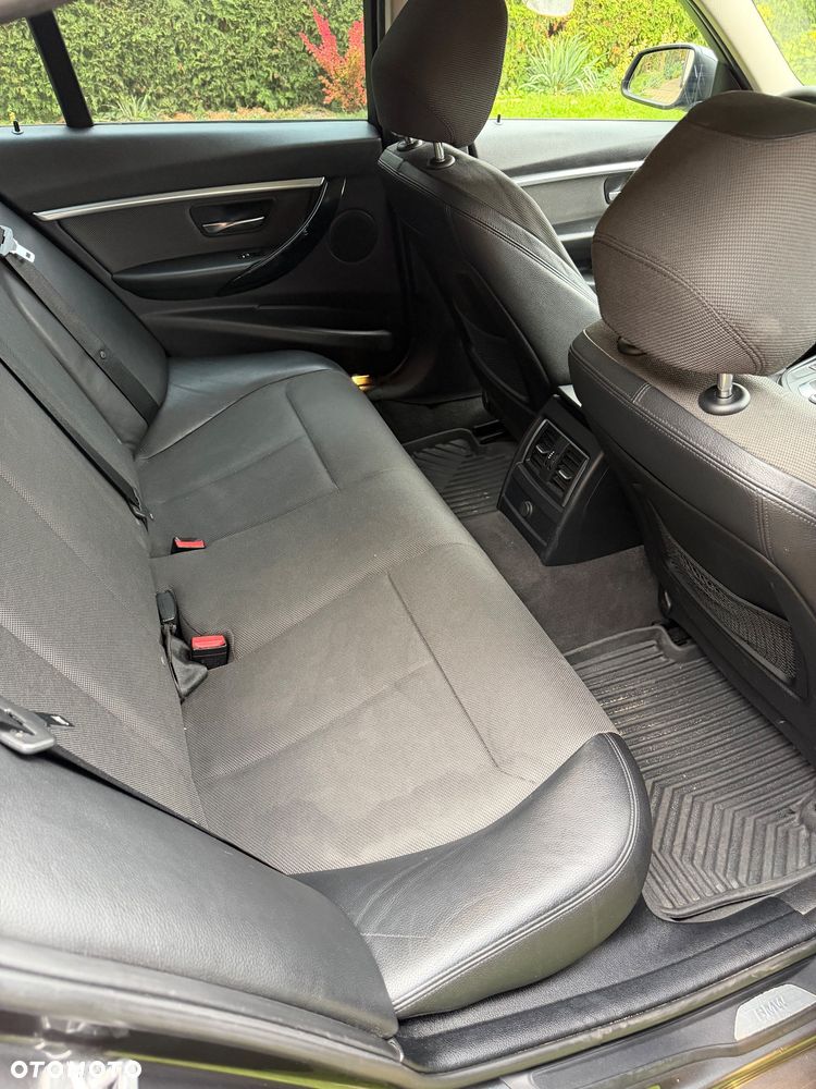 BMW Seria 3 - 18