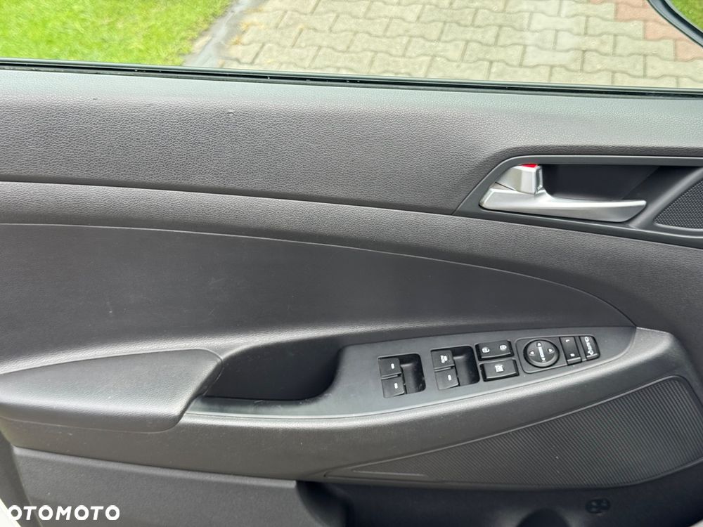 Hyundai Tucson 1.6 GDI BlueDrive Style 2WD - 27