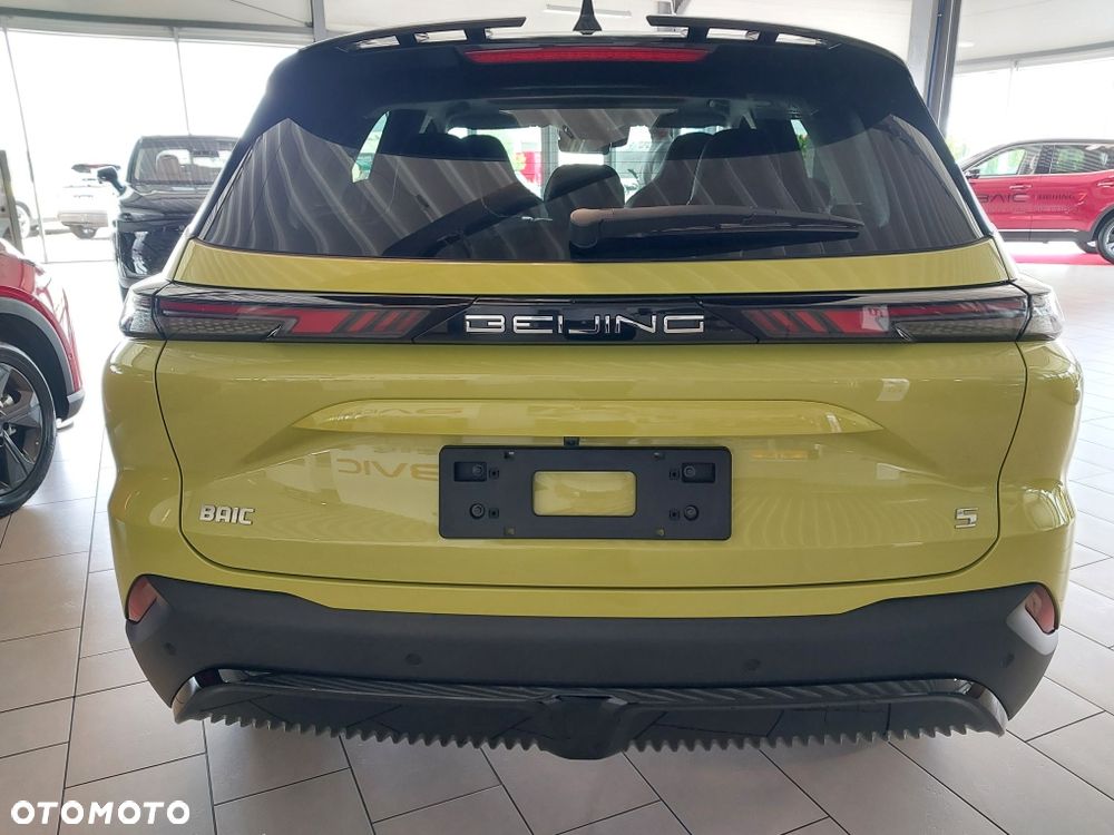 BAIC 5 Beijing 1.5T Comfort DCT - 6