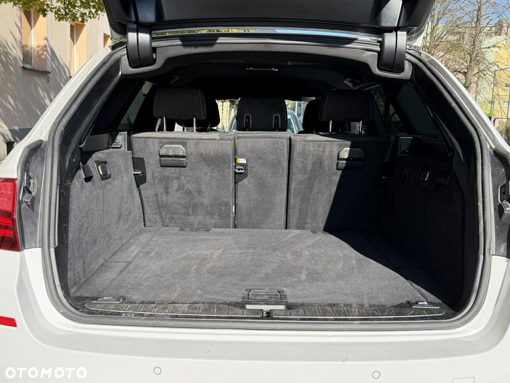 BMW Seria 5 520d xDrive - 15
