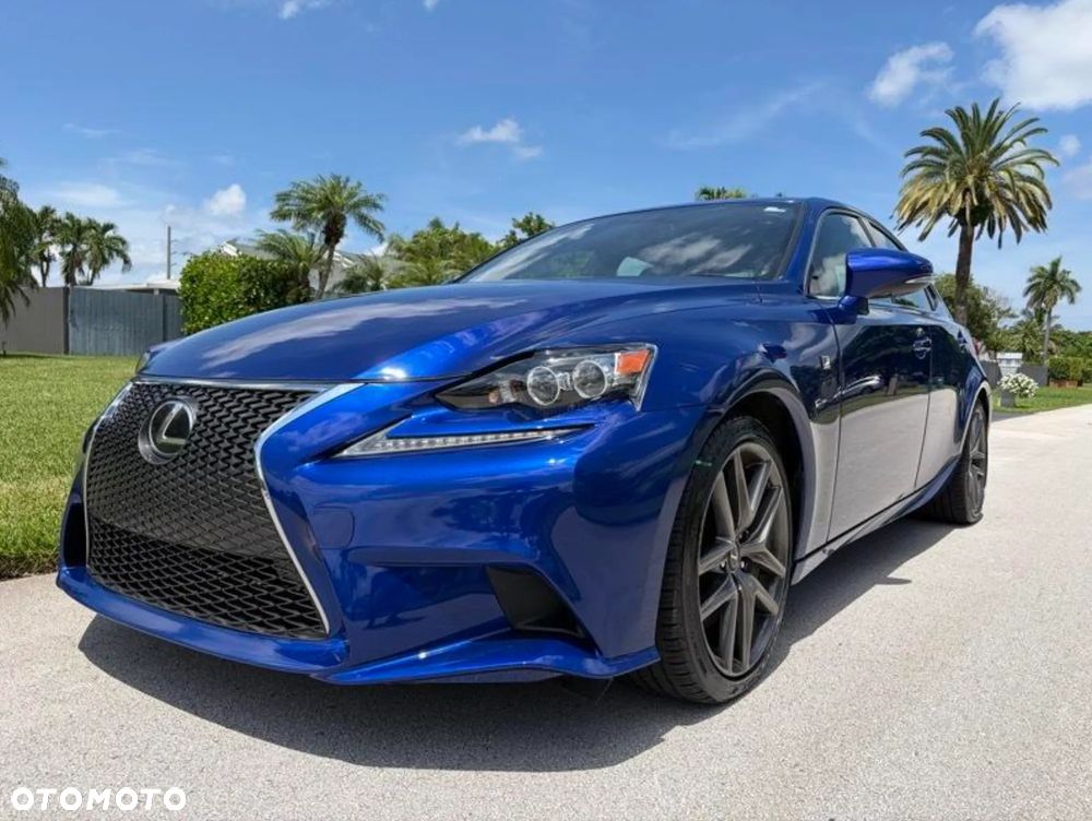 Lexus IS 200t / 300 F Sport - 4