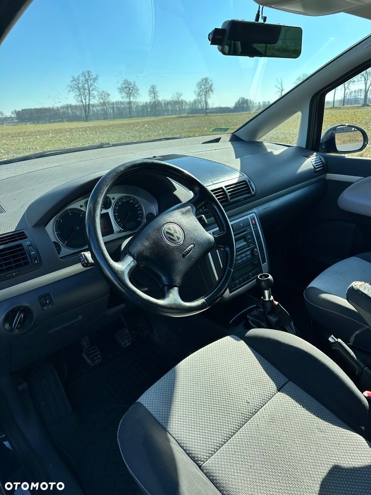 Volkswagen Sharan - 8