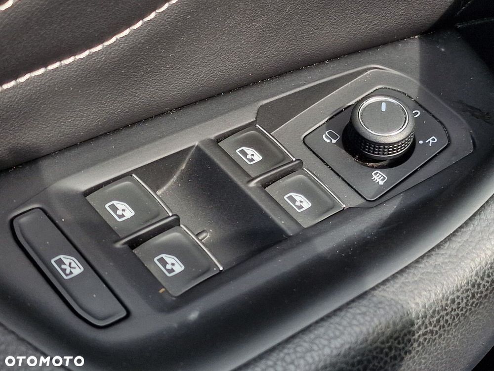 Volkswagen Arteon 2.0 TSI Elegance DSG - 24