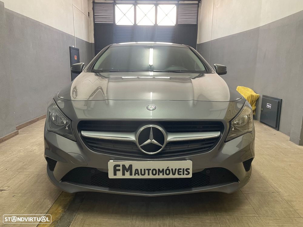 Mercedes-Benz CLA 180 d Shooting Brake Urban Aut. - 4