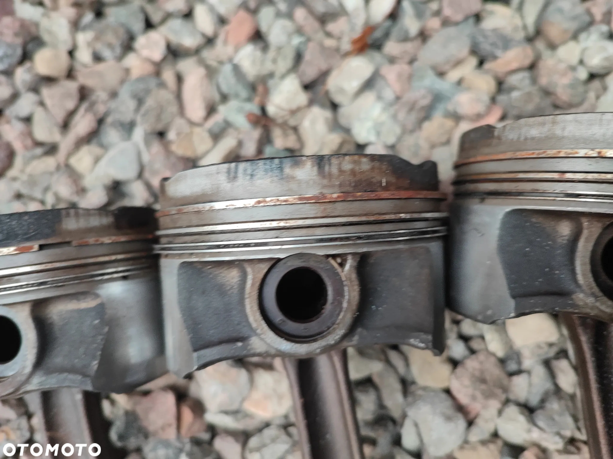 BMW E36 / E39 / E38 / Z3 / E34  ORYGINALNE TŁOKI + KORBOWODY DO SILNIKÓW GAMY M52B25 / M50B25 1XVANOS O NR. 11 24 1 739 725 / 11 24 1 437 211 / 11 25 1 703 456 OEM W DOBRYM STANIE - 20
