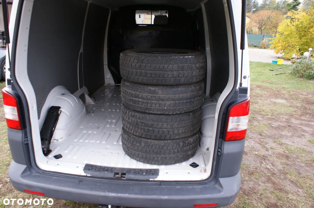 Volkswagen TRANSPORTER T5 - 19