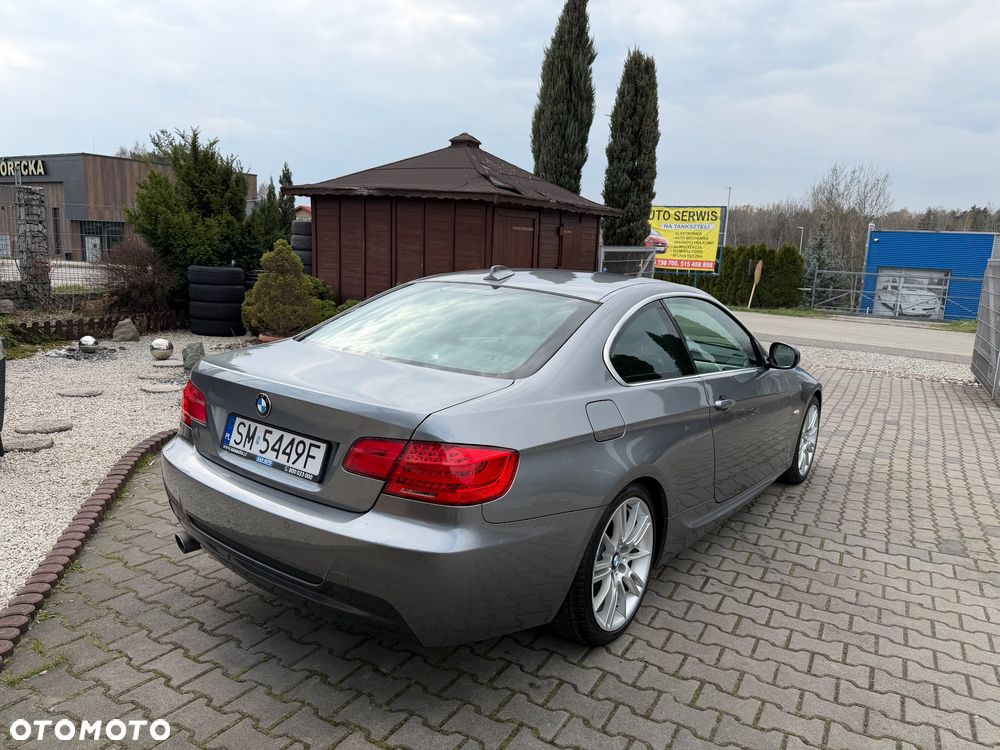 BMW Seria 3 320d Efficient Dynamics Sport Line - 7