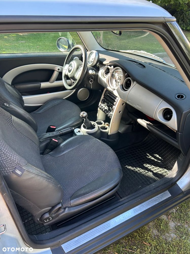 MINI ONE Standard - 4