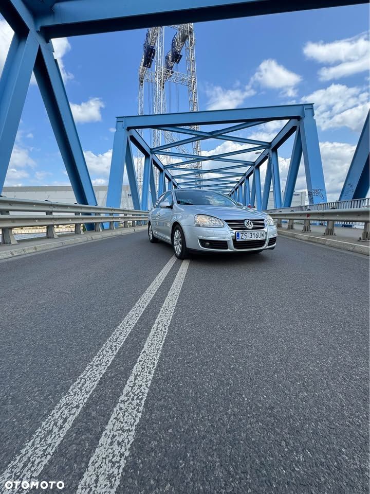Volkswagen Jetta 1.4 TSI Comfortline - 2