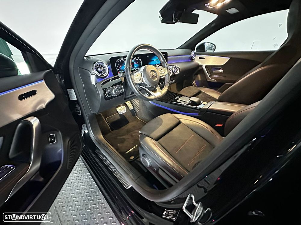 Mercedes-Benz A 250 e AMG Line - 11