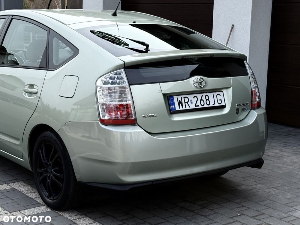 Toyota Prius 1.5 VVT-i Sol - 34