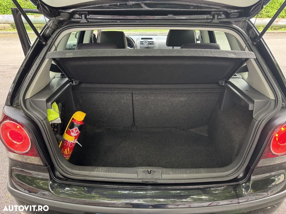 Volkswagen Polo 1.2 Attractive - 7