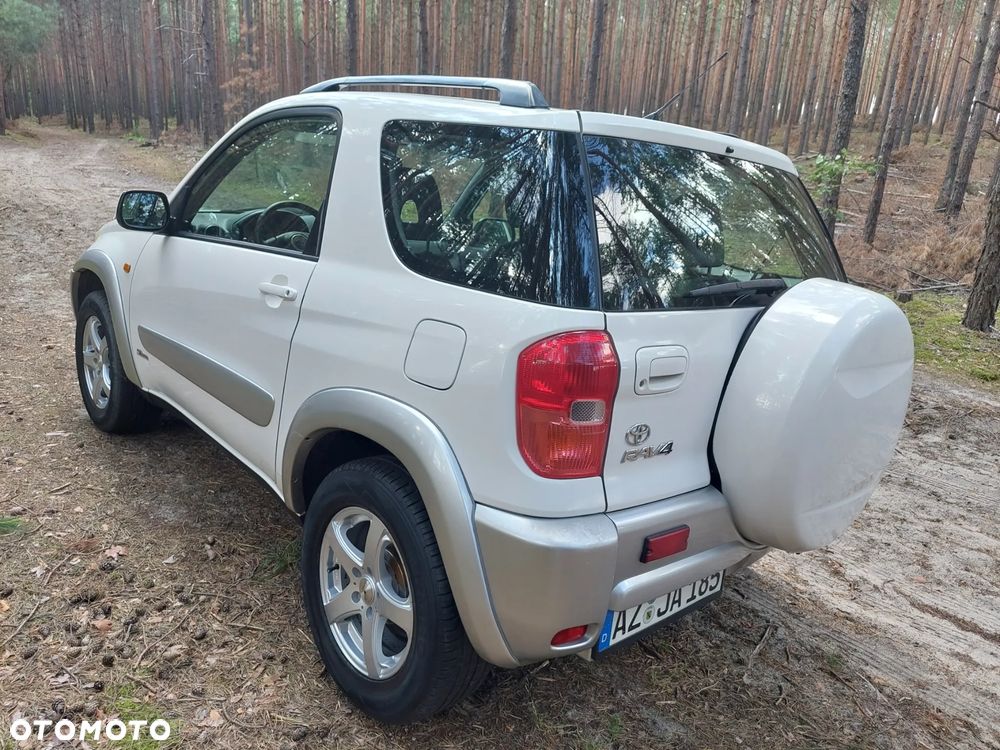 Toyota RAV4 4x4 Edition - 38