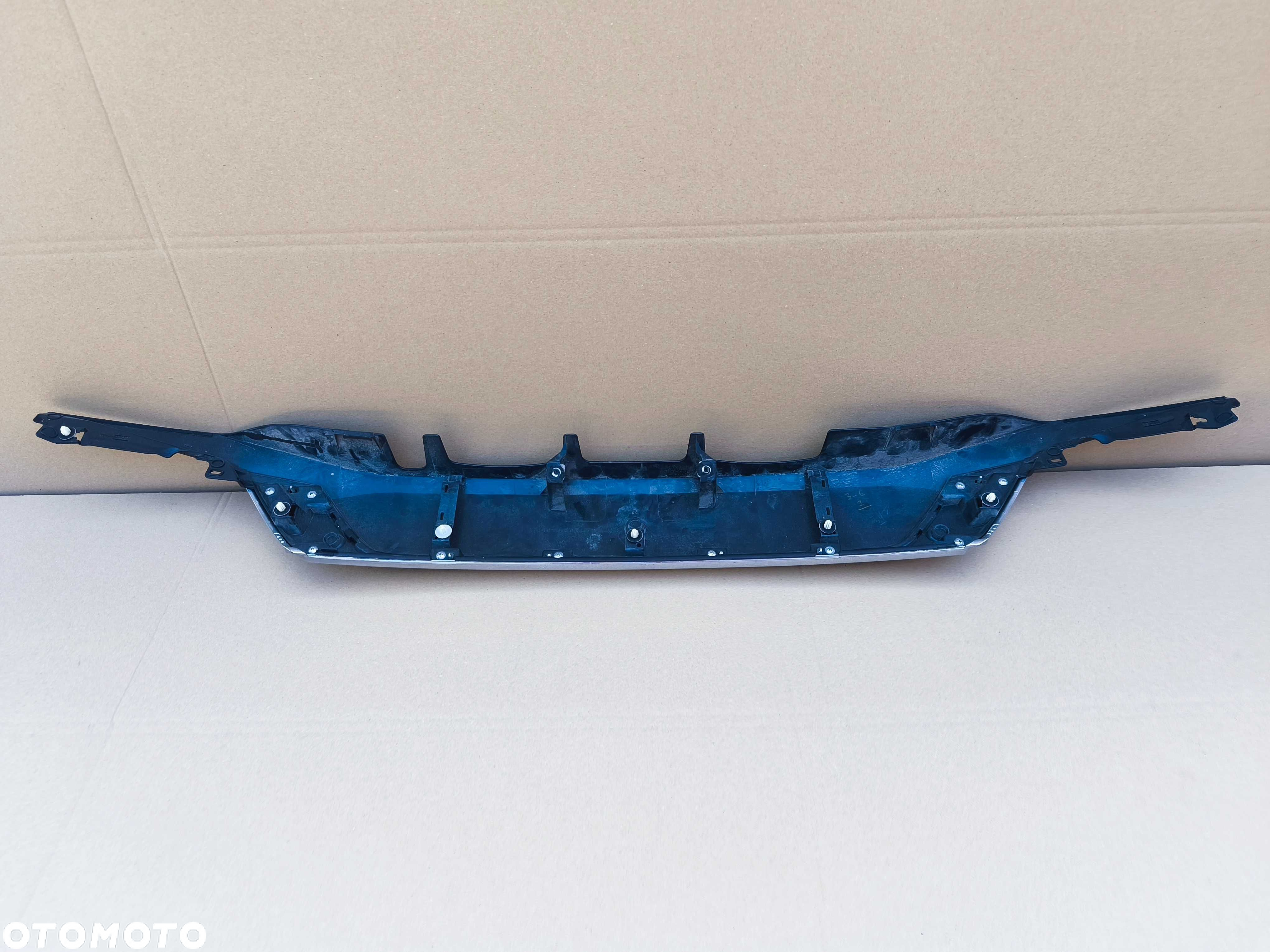 Mitsubishi Outlander III lift blenda klapy tył listwa 5817A.265-02 - 5