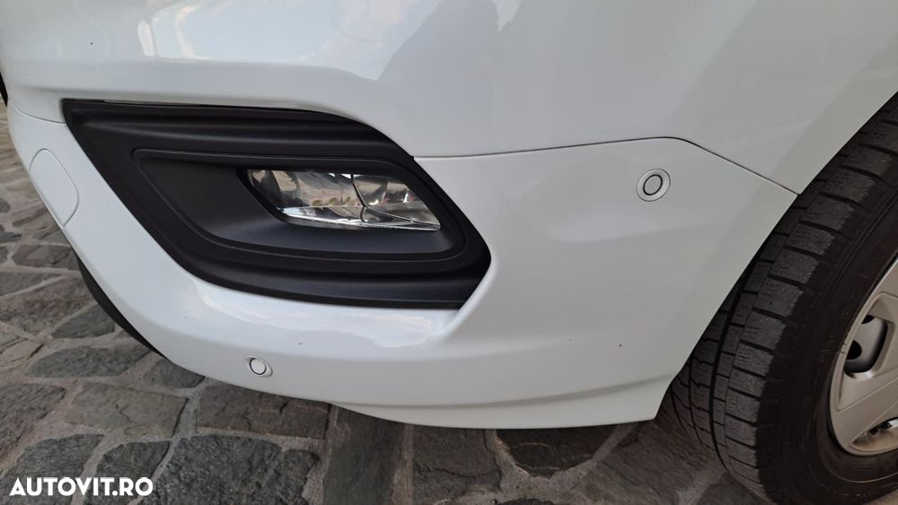 Ford Transit Custom - 16