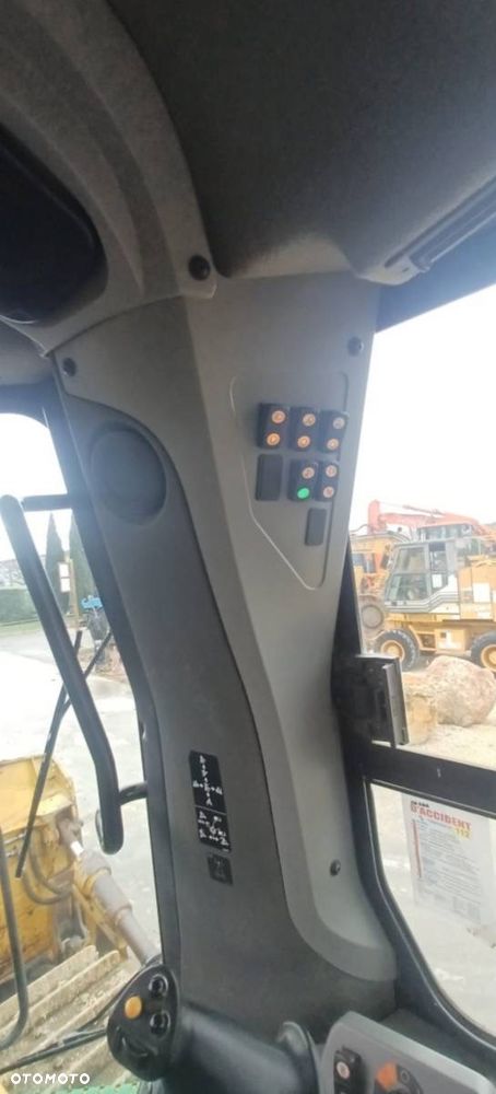 Caterpillar D7E, Spycharka - 12
