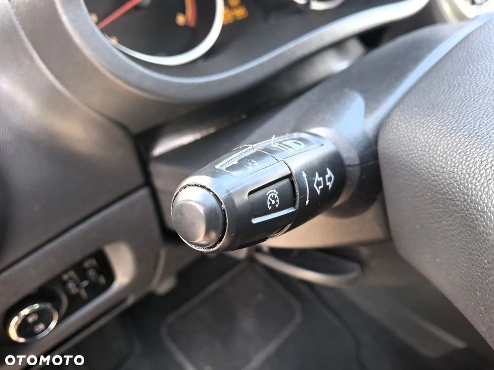 Opel Corsa 1.4 16V 150 Jahre - 20