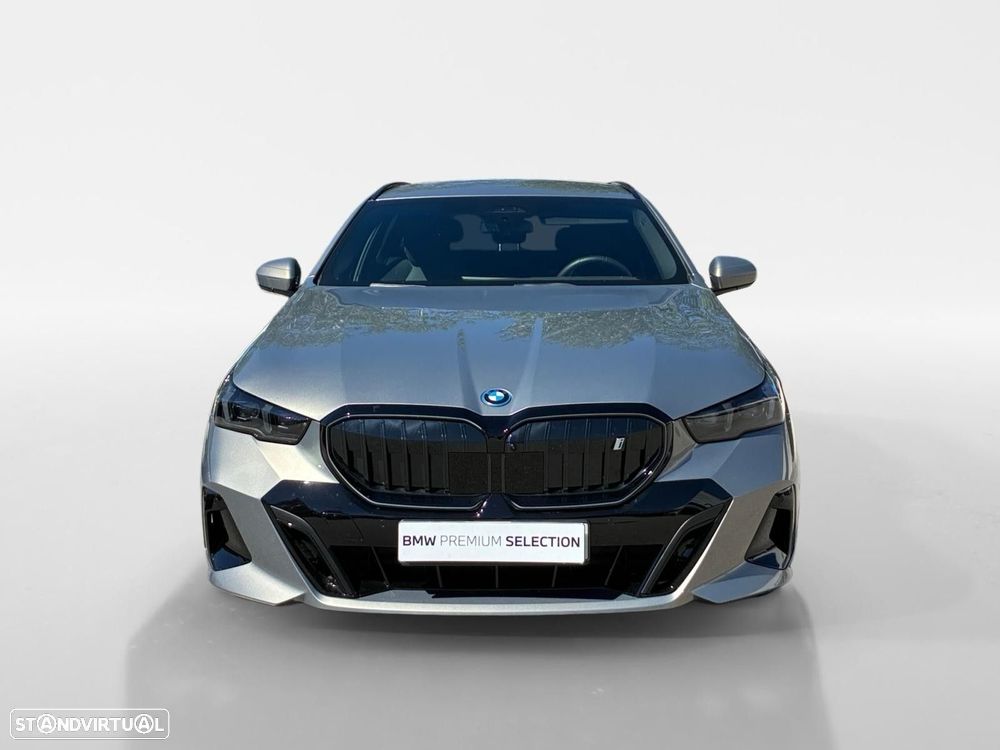 BMW iX1 - 1