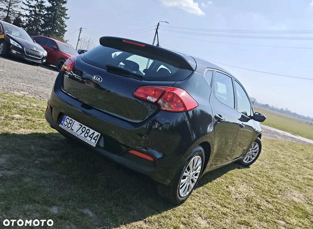 Kia Ceed 1.4 CVVT Attract - 4