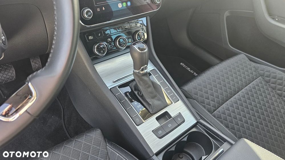 Skoda Superb 1.5 TSI Ambition DSG - 19
