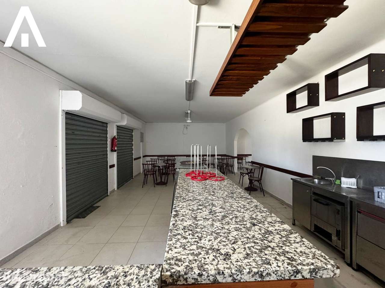 Estabelecimento comercial (café snack bar) - Grande imagem: 5/5
