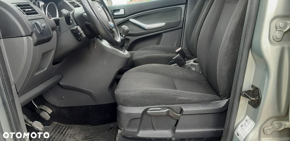 Ford C-MAX - 25