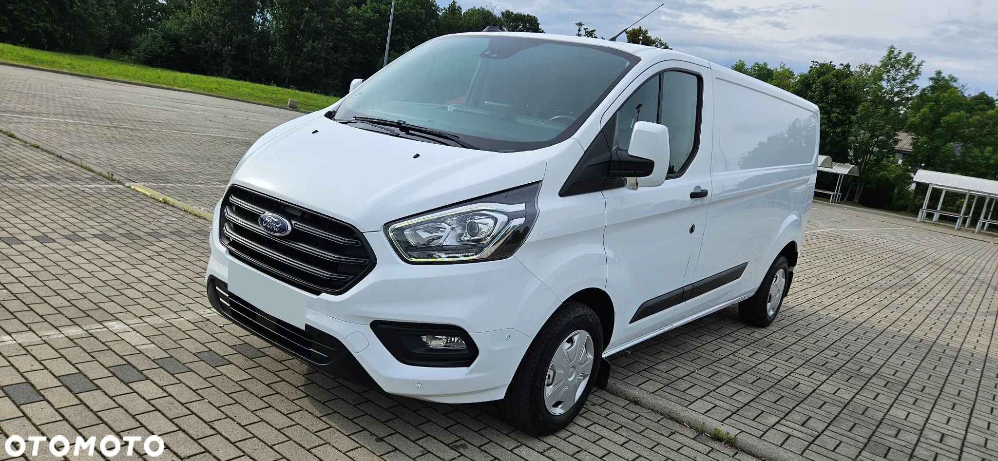 Ford TRANSIT CUSTOM - 1