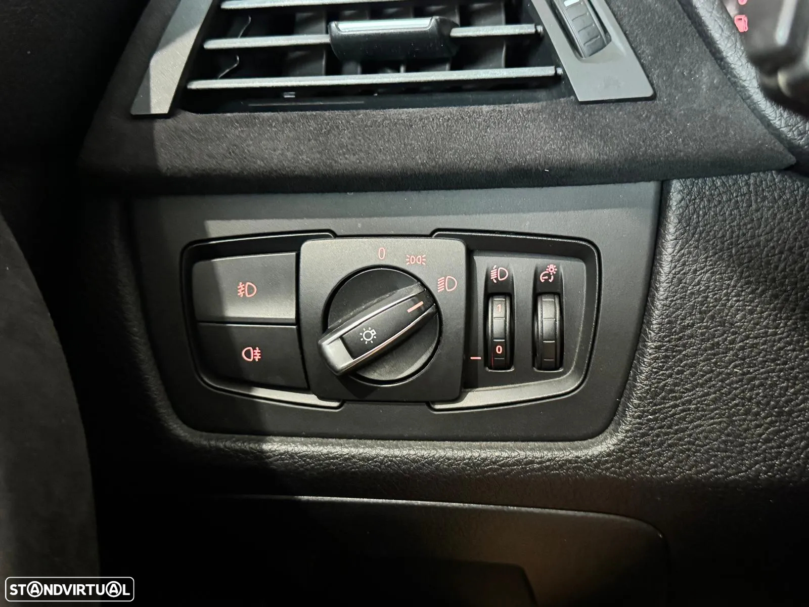 BMW 320 d EfficientDynamics Auto - 22