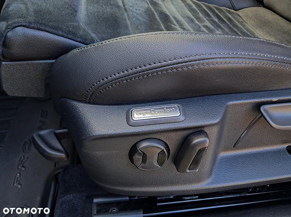 Volkswagen Passat - 17