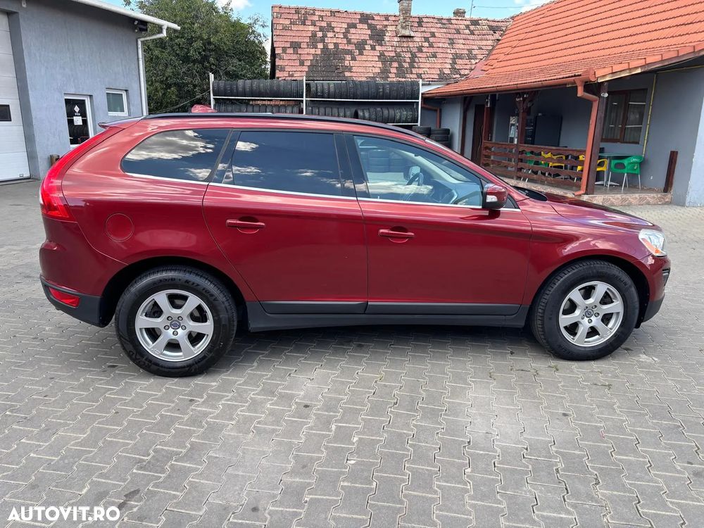 Volvo XC 60 D5 AWD Aut. Momentum - 5