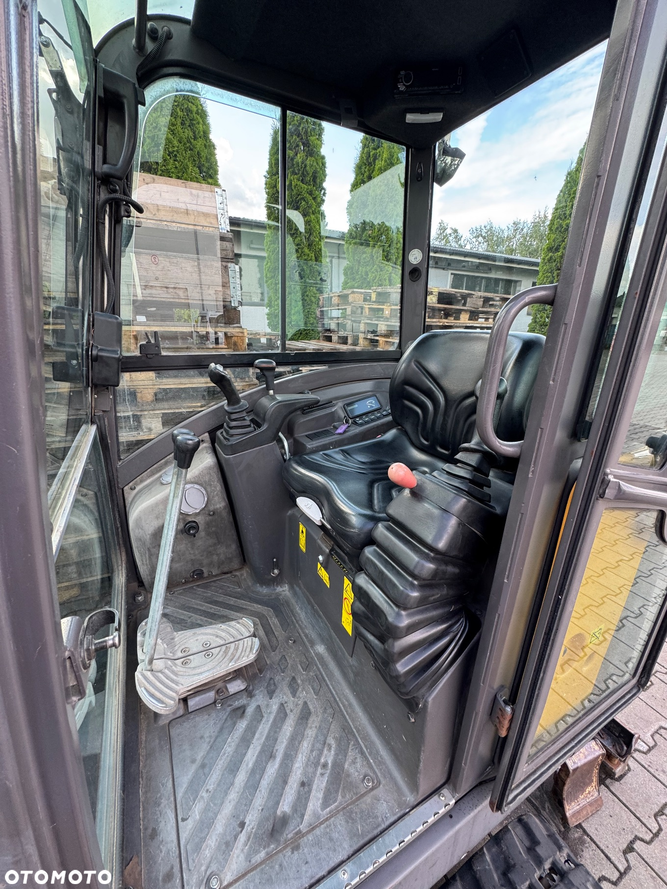 Volvo EC18C - 8