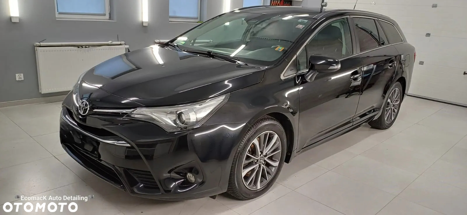 Toyota Avensis 2.0 D-4D Premium - 30