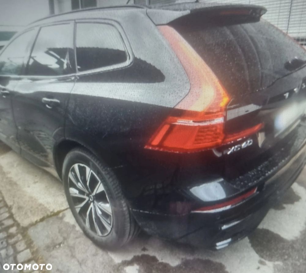 Volvo XC 60 B4 D AWD Plus Dark - 1