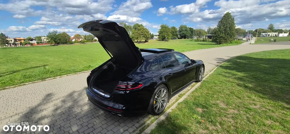 Porsche Panamera 4S Executive - 21