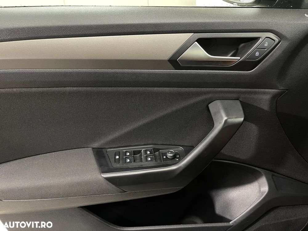 Volkswagen T-Roc 2.0 TDI Design - 22