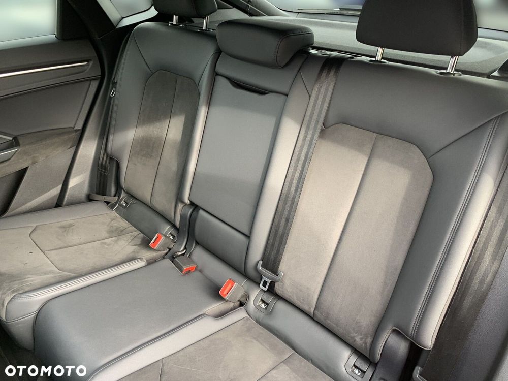 Audi RS Q3 Sportback - 14