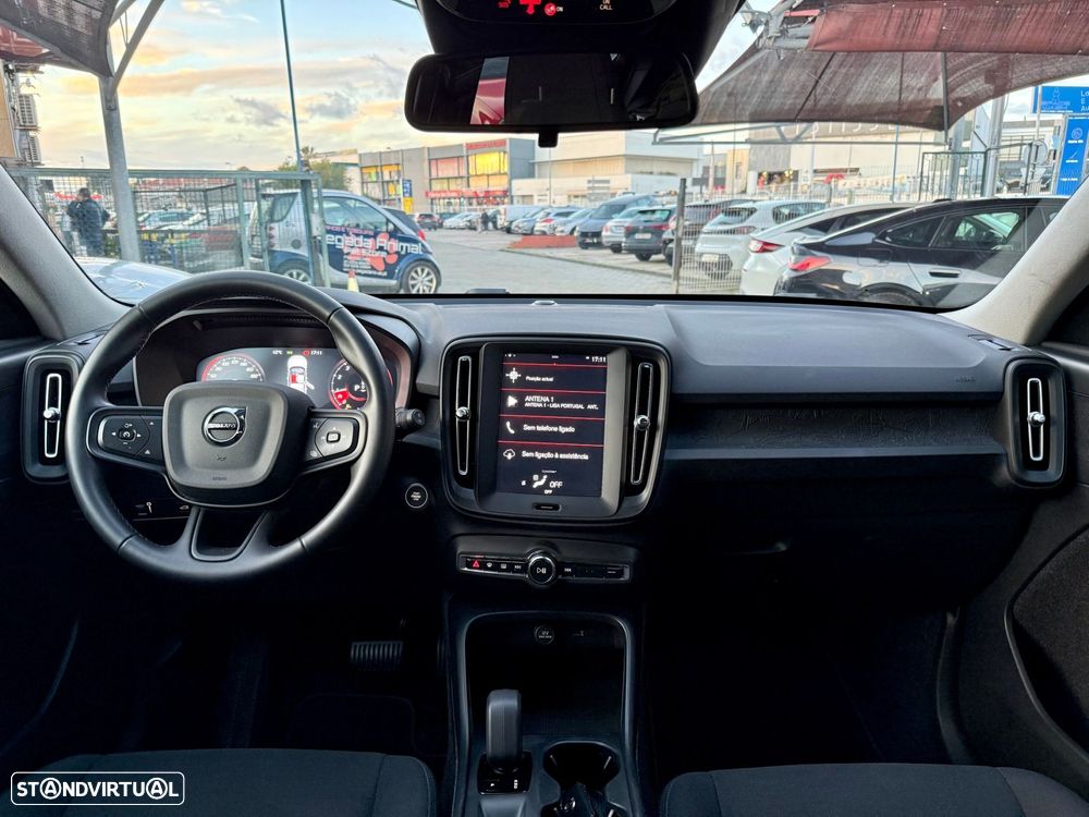 Volvo XC 40 1.5 T2 Momentum Geartronic - 19