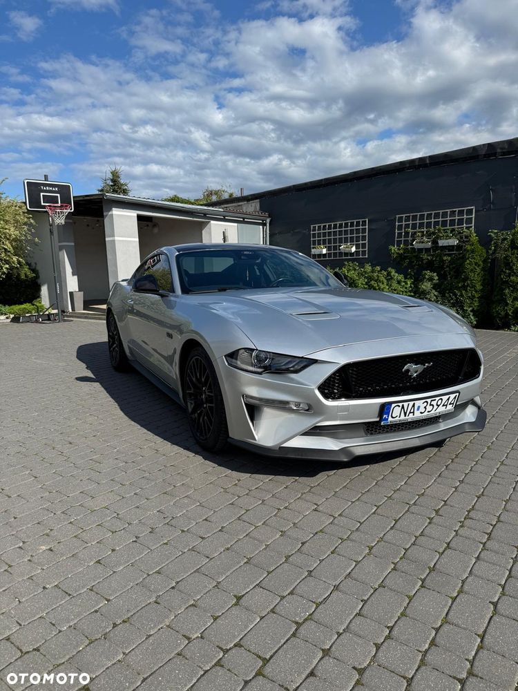 Ford Mustang - 2