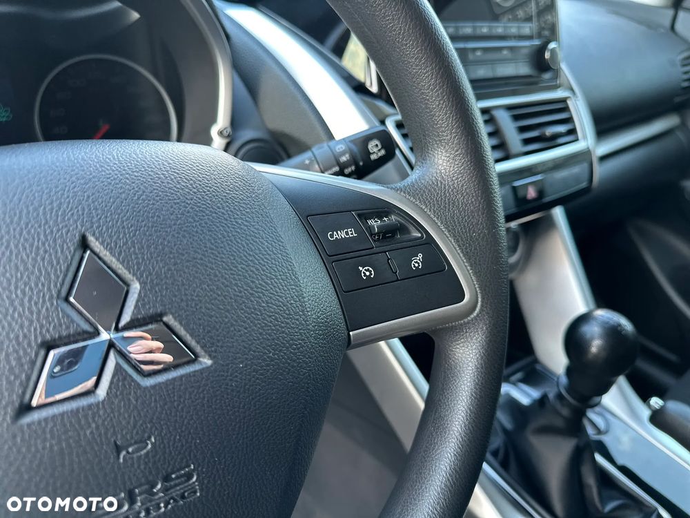 Mitsubishi Eclipse Cross 1.5 T Inform - 27