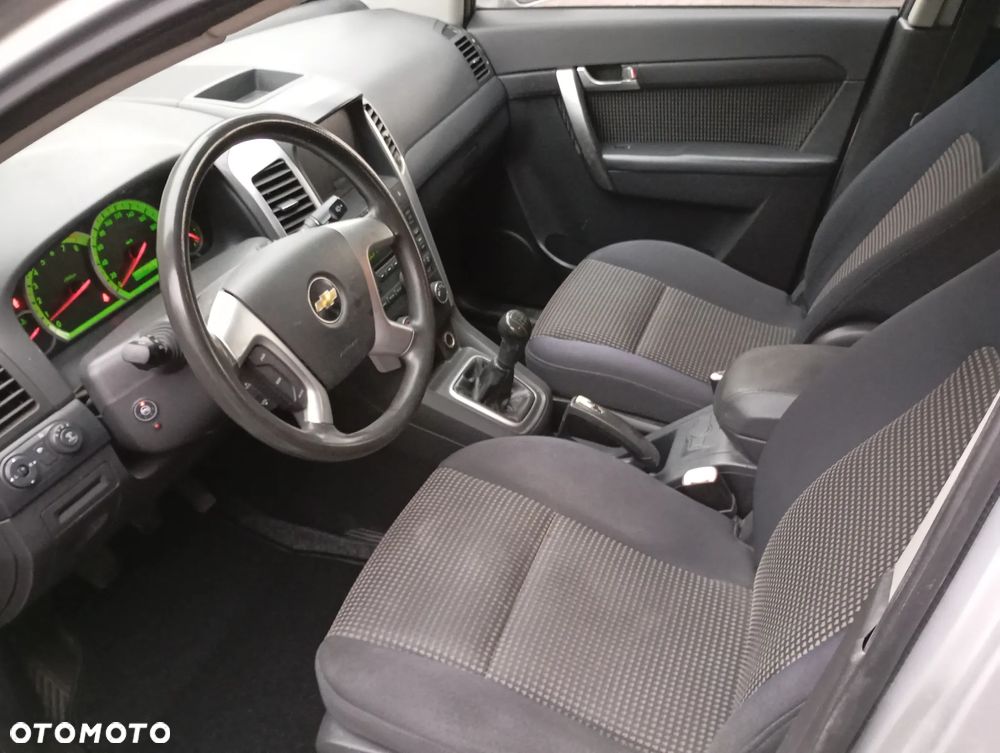 Chevrolet Captiva 2.4 2WD 5 Sitzer LS - 33