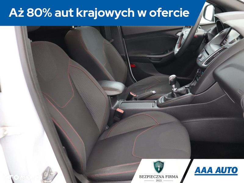Ford Focus - 11