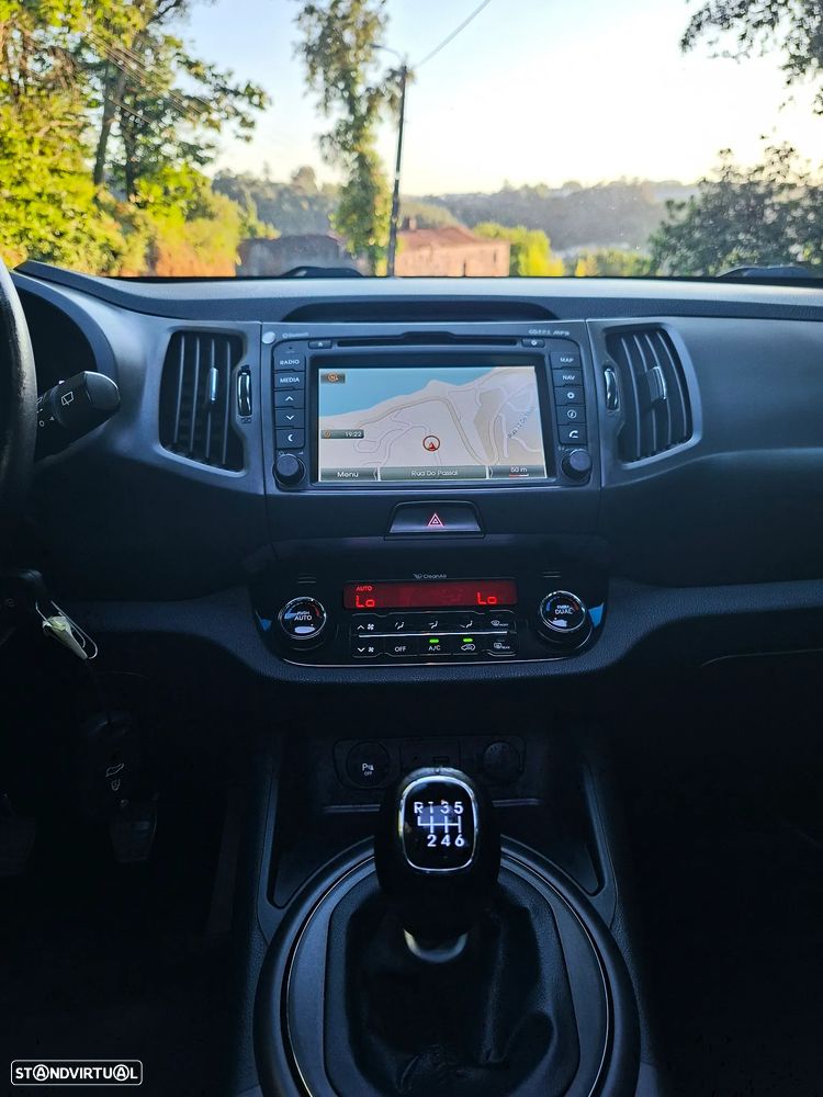 Kia Sportage 1.7 CRDI ISG TX Navi - 12