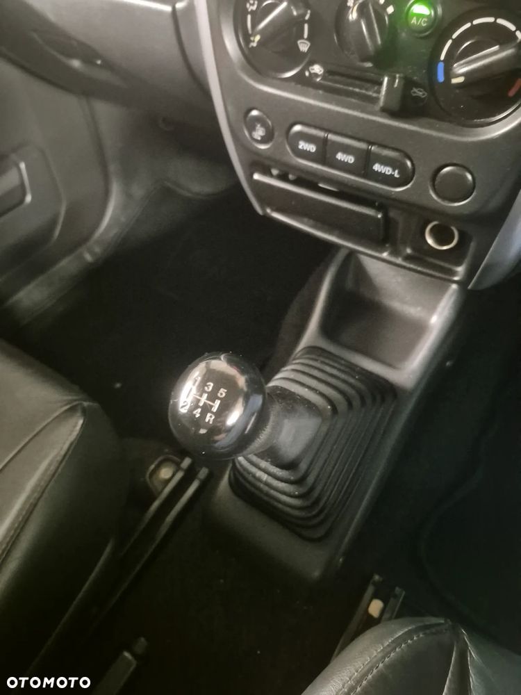 Suzuki Jimny - 26