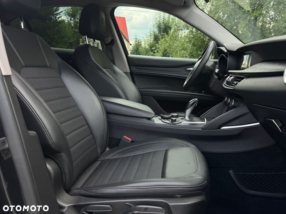 Alfa Romeo Stelvio 2.2 JTDM - 16